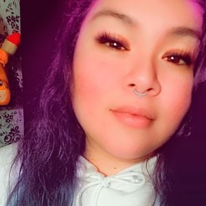 Meet your Posher, Leonor